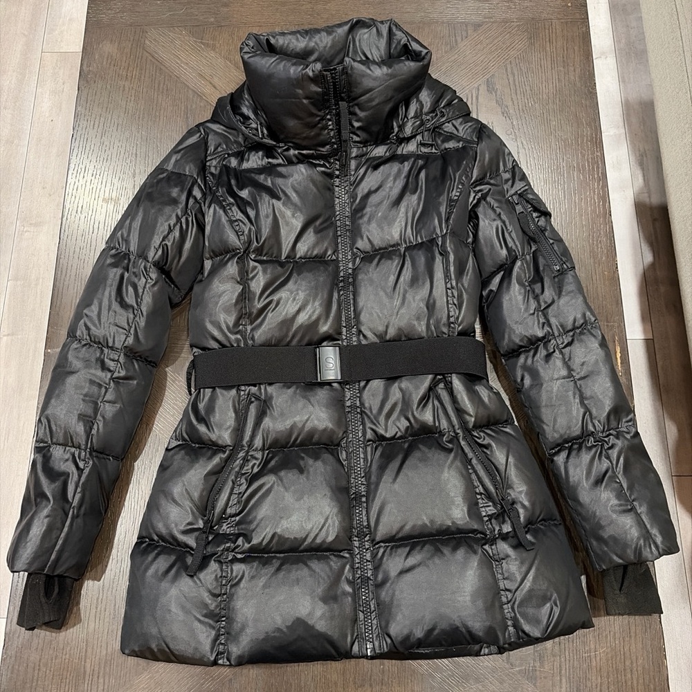 Elegant Black Belted Puffer Coat